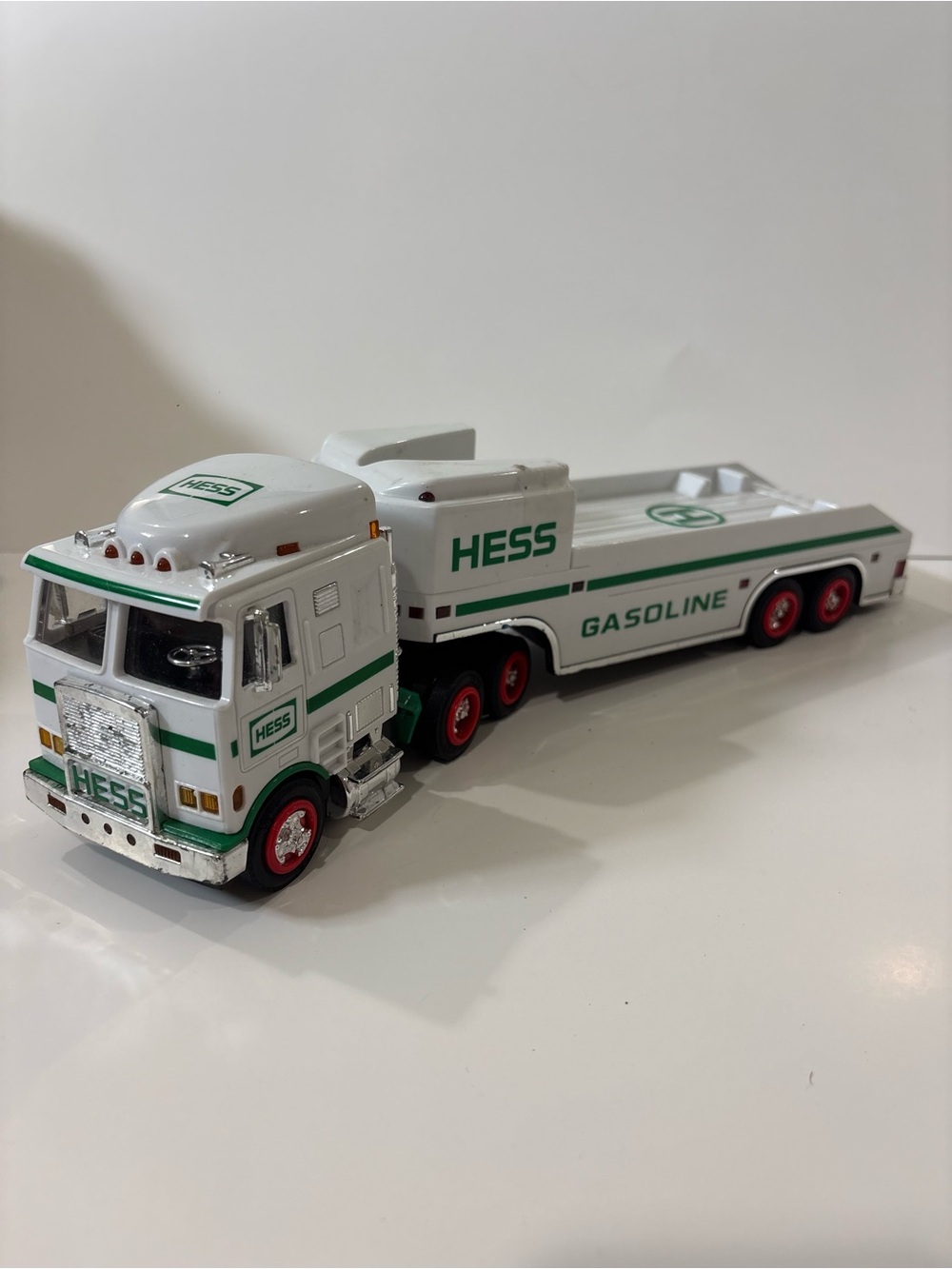 HESS White & Green Gasoline Tow Truck Toy